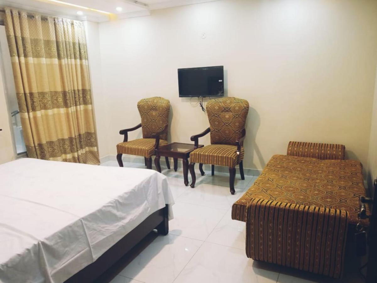 Hotel White Pearl 라호르 외부 사진