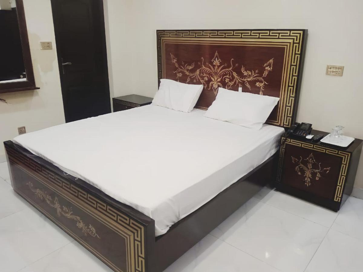 Hotel White Pearl 라호르 외부 사진