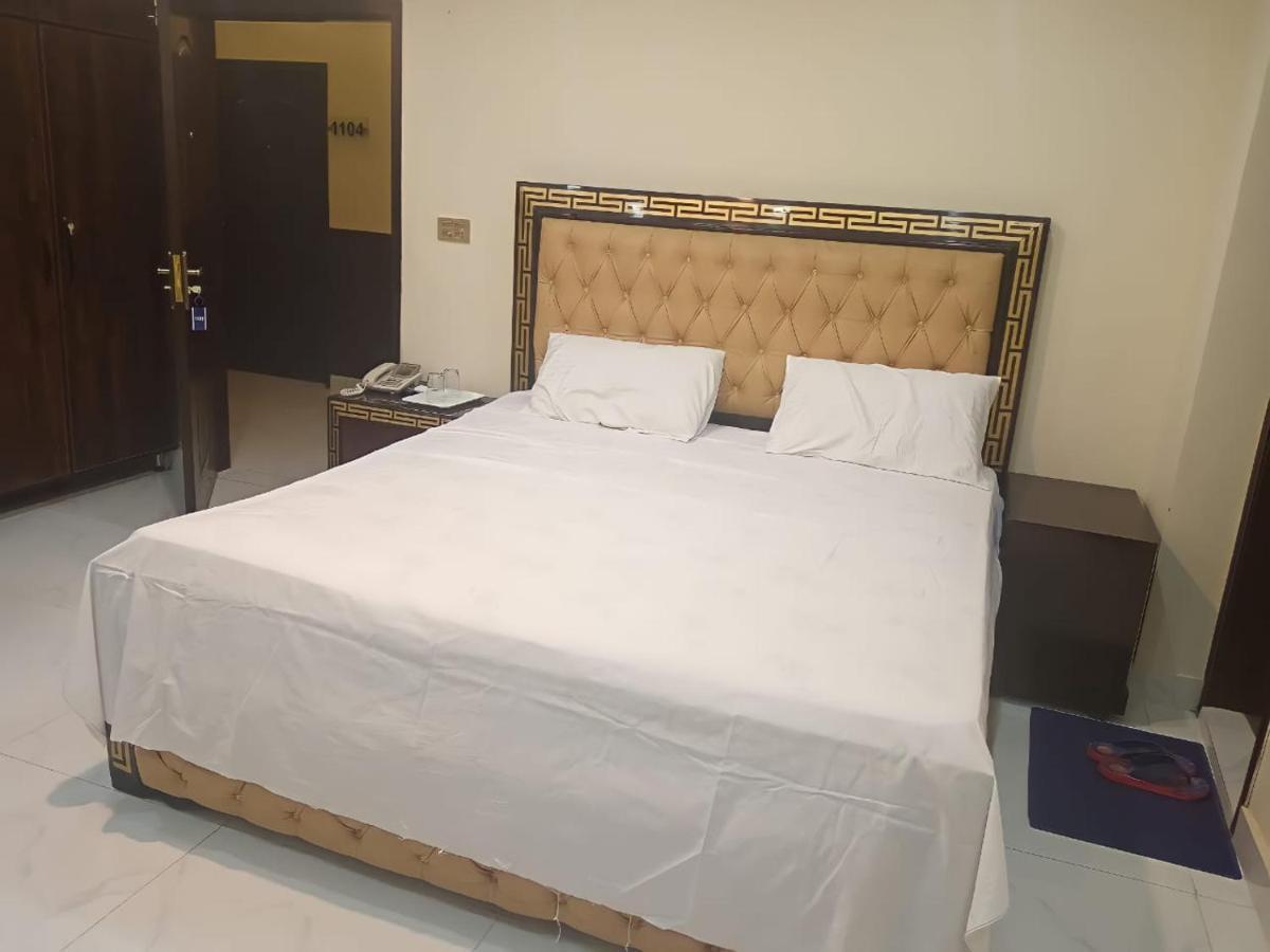 Hotel White Pearl 라호르 외부 사진
