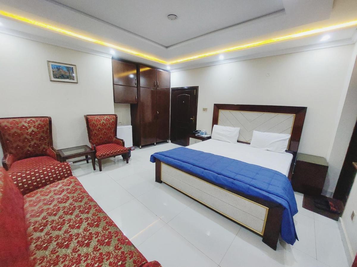 Hotel White Pearl 라호르 외부 사진