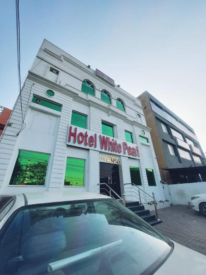 Hotel White Pearl 라호르 외부 사진